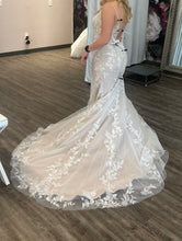 Load image into Gallery viewer, Madi Lane &#39;BT13508&#39; wedding dress size-08 NEW
