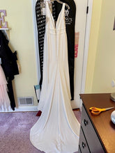Load image into Gallery viewer, Maggie Sottero &#39;Danica&#39; wedding dress size-10 SAMPLE
