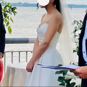 Rivini 'Lena' wedding dress size-00 PREOWNED