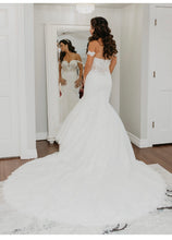 Load image into Gallery viewer, Pronovias &#39;Imelda&#39; wedding dress size-08 PREOWNED

