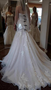 Essense of Australia 'D2615' wedding dress size-06 NEW