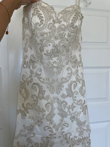 Casablanca '2298' wedding dress size-06 PREOWNED