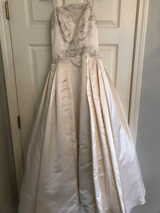 Marisa '22472' size 6 used wedding dress front view on hanger