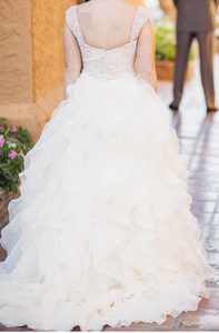 Allure Bridals '9110' wedding dress size-10 PREOWNED