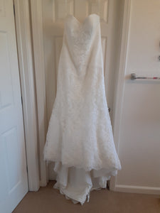 Oleg Cassini 'CRL277' wedding dress size-16 NEW