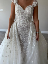 Load image into Gallery viewer, Zuhair Murad &#39;Fabia&#39; wedding dress size-08 PREOWNED
