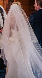 lE sPOSE DE GIO 'Marlo' wedding dress size-00 PREOWNED