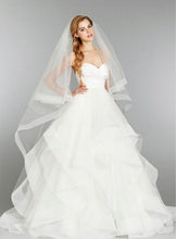Load image into Gallery viewer, Hayley Paige &#39;Londyn&#39; size 10 used wedding dress front view on model
