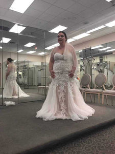 David's Bridal '10012816' wedding dress size-14 NEW