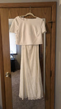 Load image into Gallery viewer, David&#39;s Bridal &#39;DB Studio&#39; size 8 new wedding dress front view on hanger
