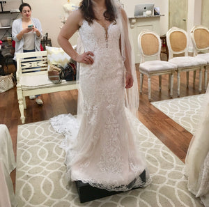 Stella York '6574' size 12 new wedding dress front view on bride