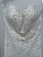 Load image into Gallery viewer, Pronovias &#39;Aegir&#39; wedding dress size-12 NEW
