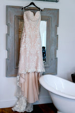 Load image into Gallery viewer, Stella York &#39;6884&#39; wedding dress size-16 PREOWNED
