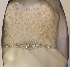 Mori Lee 'Chiffon' size 2 used wedding dress in box
