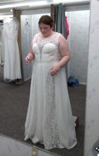 Load image into Gallery viewer, Amish made &#39;Unknown&#39; wedding dress size-18 NEW
