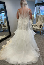 Load image into Gallery viewer, Maggie Sottero &#39;Brinkley Lynette&#39; wedding dress size-18 PREOWNED
