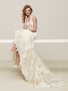Pronovias 'Drilos' size 12 new wedding dress front view on model