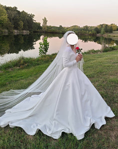 sareh nouri 'Eugenie ' wedding dress size-06 PREOWNED