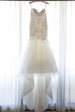 Load image into Gallery viewer, Matthew Christopher &#39;Molly&#39; wedding dress size-04 PREOWNED
