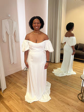 Load image into Gallery viewer, Sarah Seven &#39;Elena&#39; wedding dress size-10 NEW
