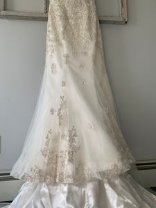 Dennis Basso '33067778' wedding dress size-04 NEW
