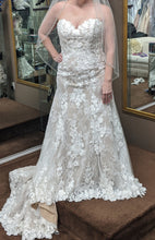 Load image into Gallery viewer,  &#39;SP2038B&#39; wedding dress size-12 PREOWNED
