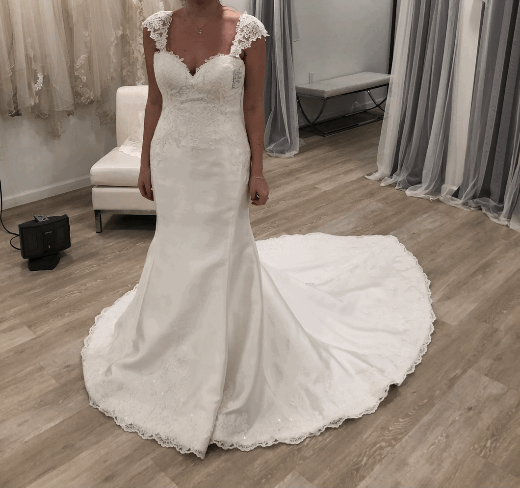 Maggie Sottero 'Laynie' wedding dress size-08 SAMPLE