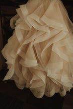 Load image into Gallery viewer, Mori Lee &#39;Marilyn&#39; size 4 used wedding dress view of train
