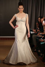 Load image into Gallery viewer, Ines Di Santo &#39;Aubergine&#39; size 12 used wedding dress front view on model
