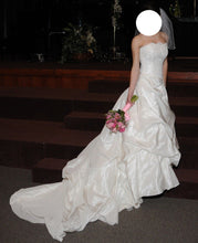 Load image into Gallery viewer, Maggie Sottero &#39;A-line Sweetheart&#39;
