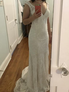 BHLDN 'Reinhart' size 6 new wedding dress front view on bride