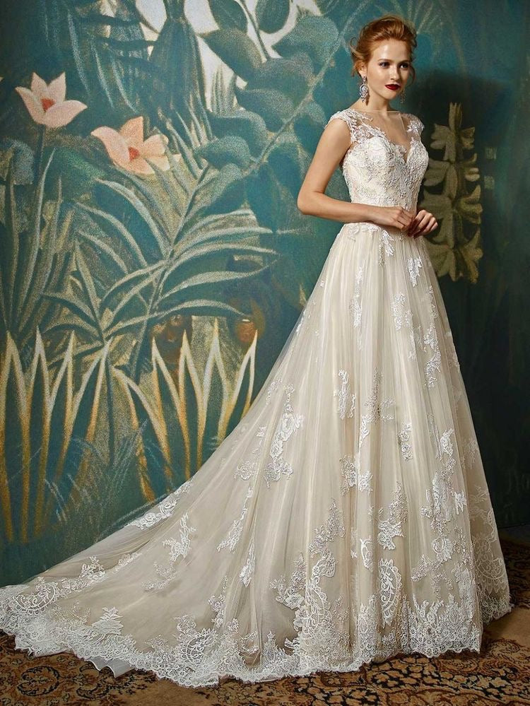 Enzoani 'Jadis' size 16 new wedding dress front view on model