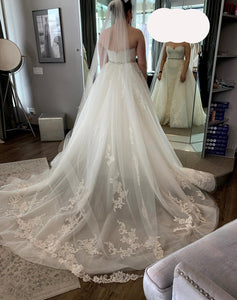 Enzoani 'Lucie' wedding dress size-10 NEW