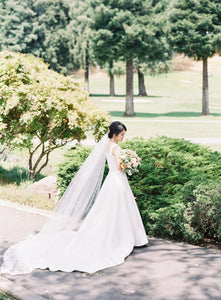 Stella York '6758' size 4 used wedding dress side view on bride