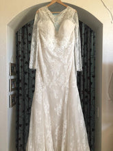 Load image into Gallery viewer, JUSTIN ALEXANDER &#39;lace long-sleeve dress&#39; wedding dress size-20 PREOWNED
