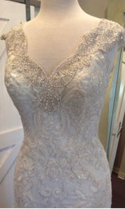Maggie Sottero 'Elison' size 8 new wedding dress front view close up