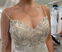 Load image into Gallery viewer, Casablanca &#39;2275 Bluebell&#39; wedding dress size-06 SAMPLE
