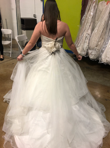 Mariposa 'Unknown' wedding dress size-08 SAMPLE