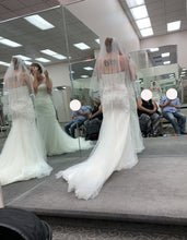 Load image into Gallery viewer, Galina Signature &#39;SWG690&#39; wedding dress size-04 NEW
