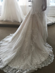 Allure Bridals 'Allurem 586' size 6 new wedding dress back view of train