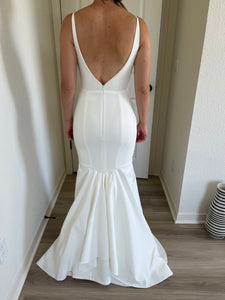 Sarah Seven 'Viv' wedding dress size-02 NEW