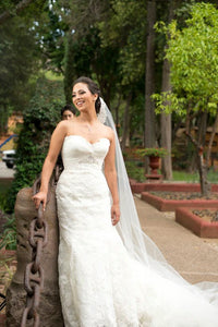 Enzoani 'Eva' size 6 used wedding dress front view on bride