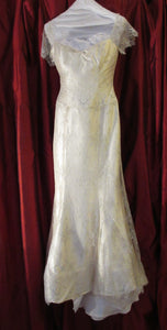 Vera Wang 'Juliet' size 4 used wedding dress front view on hanger