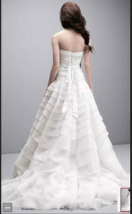 Vera Wang White 'A line Drop Waist' size 10 new wedding dress back view on model