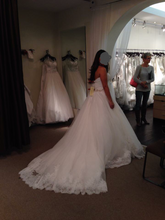 Load image into Gallery viewer, Allure &#39;9168&#39; - Allure - Nearly Newlywed Bridal Boutique - 2
