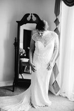 Load image into Gallery viewer, Allure &#39;C324&#39; size 10 used wedding dress front view on bride
