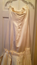 Load image into Gallery viewer, Angel Sanchez &#39; N704&#39; - Angel Sanchez - Nearly Newlywed Bridal Boutique - 3
