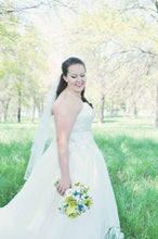 Load image into Gallery viewer, Jasmine Bridal &#39;Strapless Sweetheart Ball Gown F171003&#39;
