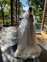 Load image into Gallery viewer, Monique Lhuillier &#39;Lovely Gown &amp; Veil&#39;
