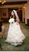 Load image into Gallery viewer, Monique Lhuillier &#39;Sunday Rose&#39; - Monique Lhuillier - Nearly Newlywed Bridal Boutique - 1
